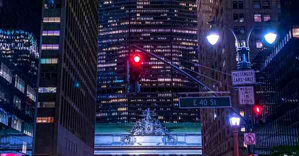 中国首个人工智能机器人，中国首个人工智能机器人大赛