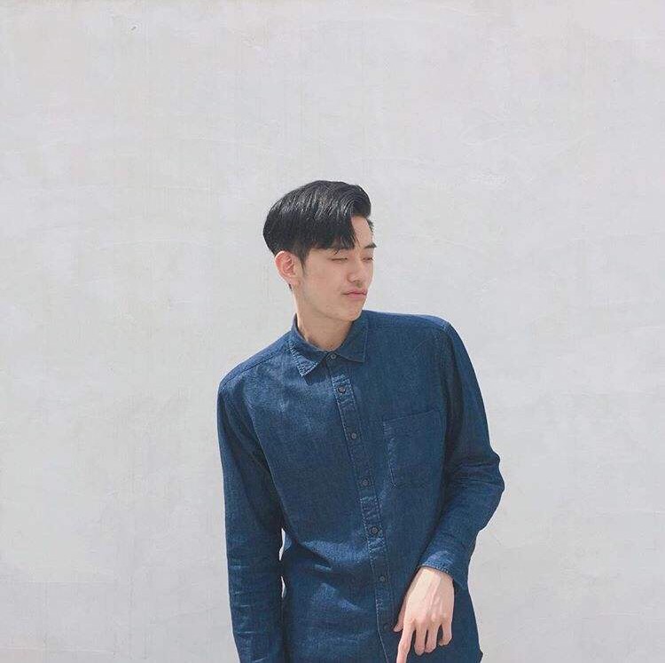 毕岩宏毅