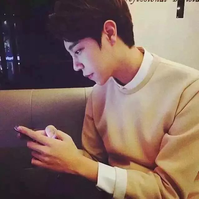 韦桂悦新