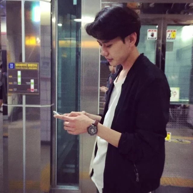 虞环烁宏